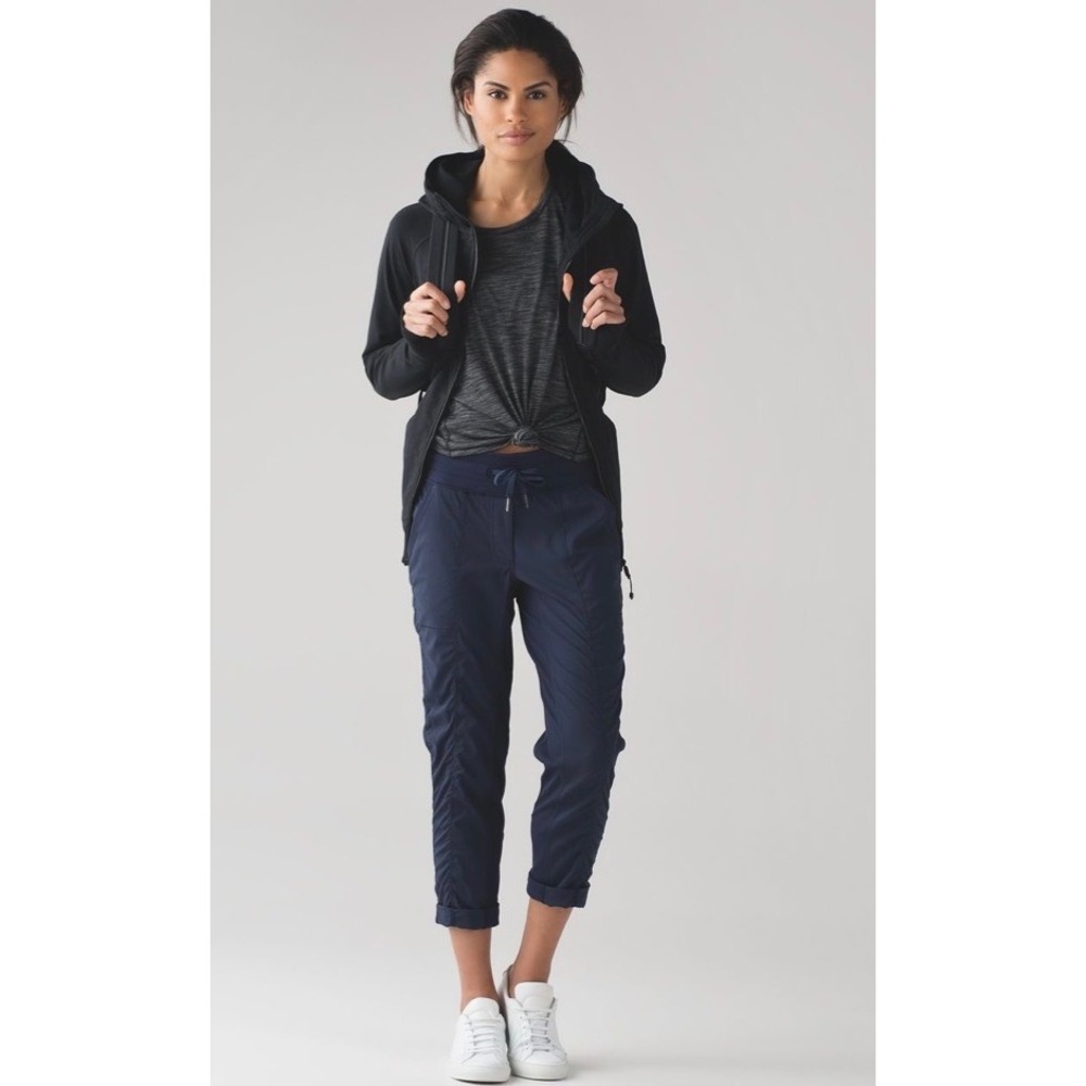 Lululemon Street To Studio Pant II Unlined 28 Navy Blue Joggers Womens Size 6